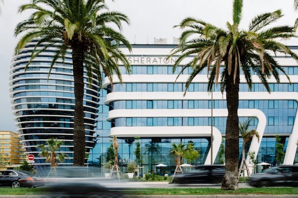 Hôtel avec accès direct à l'aéroport orly : confort à paris